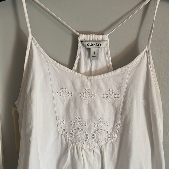 Old navy summer dress so cute! - Picture 2 of 8